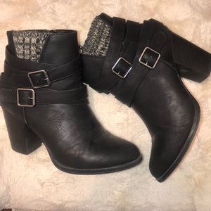 Black with Gray Stitch Booties